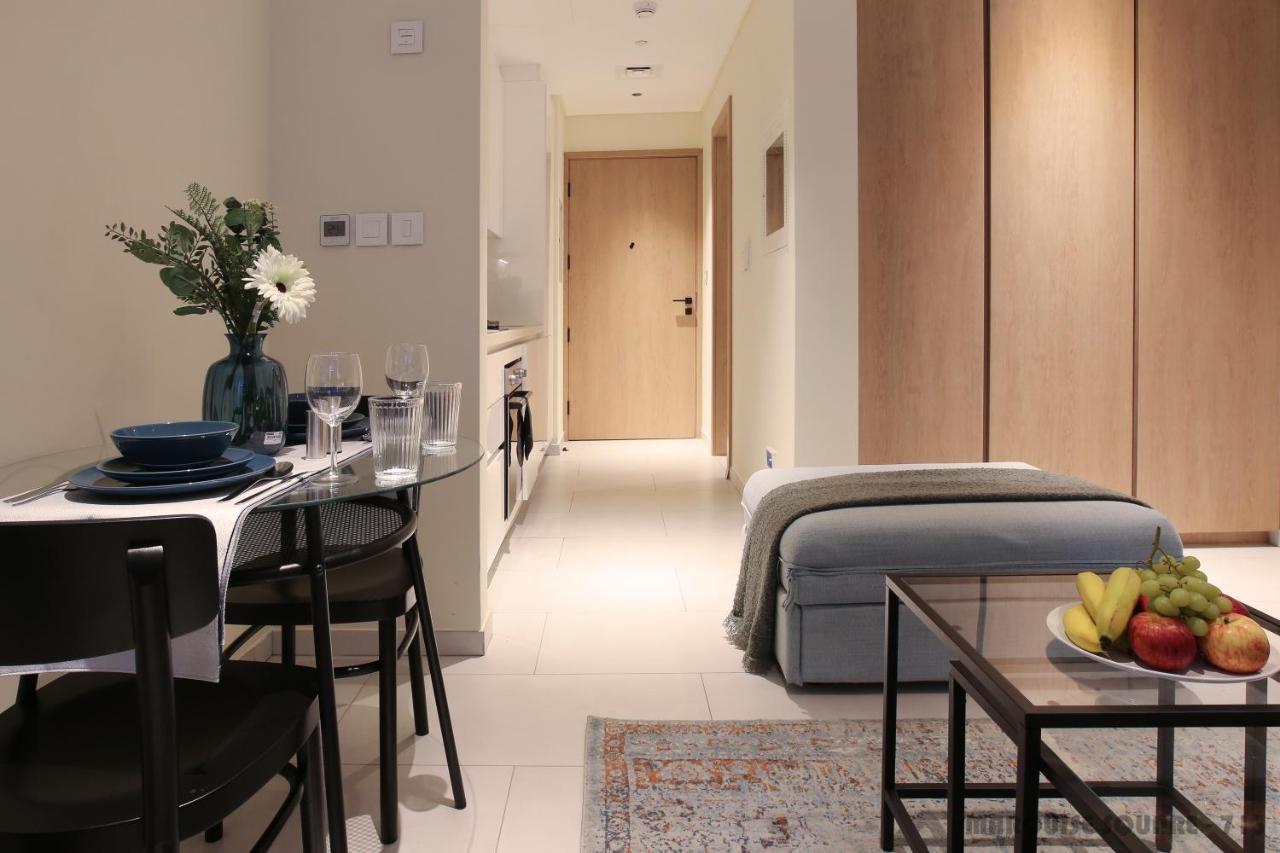 Luxury Studios With Burj Khalifa Or Canal View In Downtown - Marquise Square Tower Dubai Eksteriør bilde