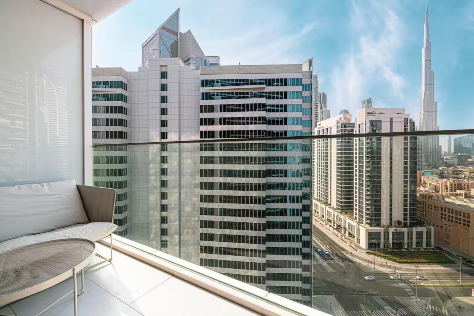 Luxury Studios With Burj Khalifa Or Canal View In Downtown - Marquise Square Tower Dubai Rom bilde